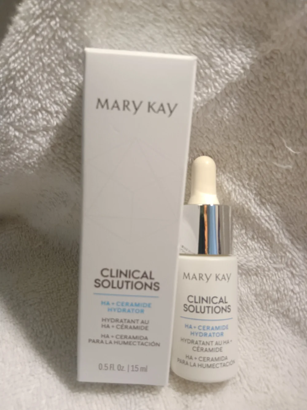 Mary Kay Clinical Solutions Hydrator Bottle - White & Silver